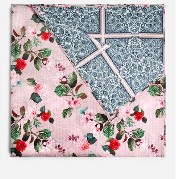 Johnny Was Bedding Johnny Was Camille Quilted Blanket This Blanket